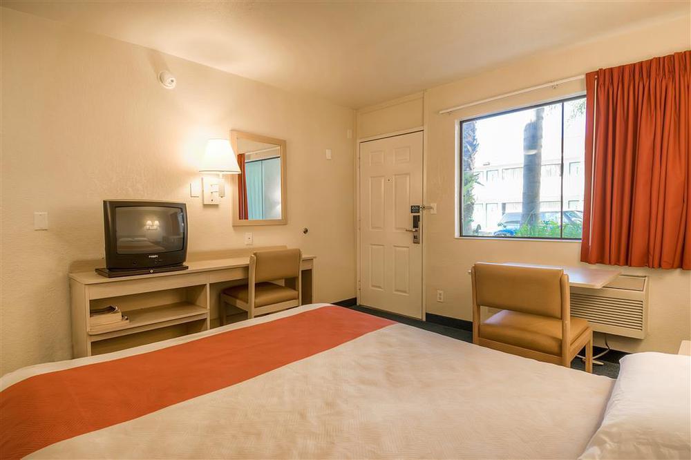 6-rosemead, Ca - Angeles Hotel 3*
