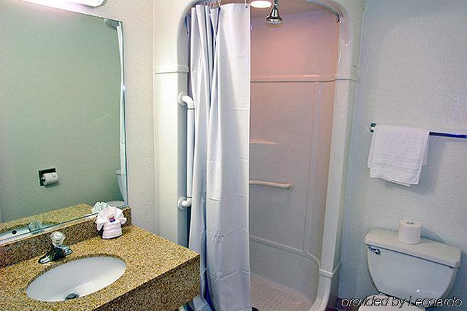 Hotel 6-rosemead, Ca - Angeles