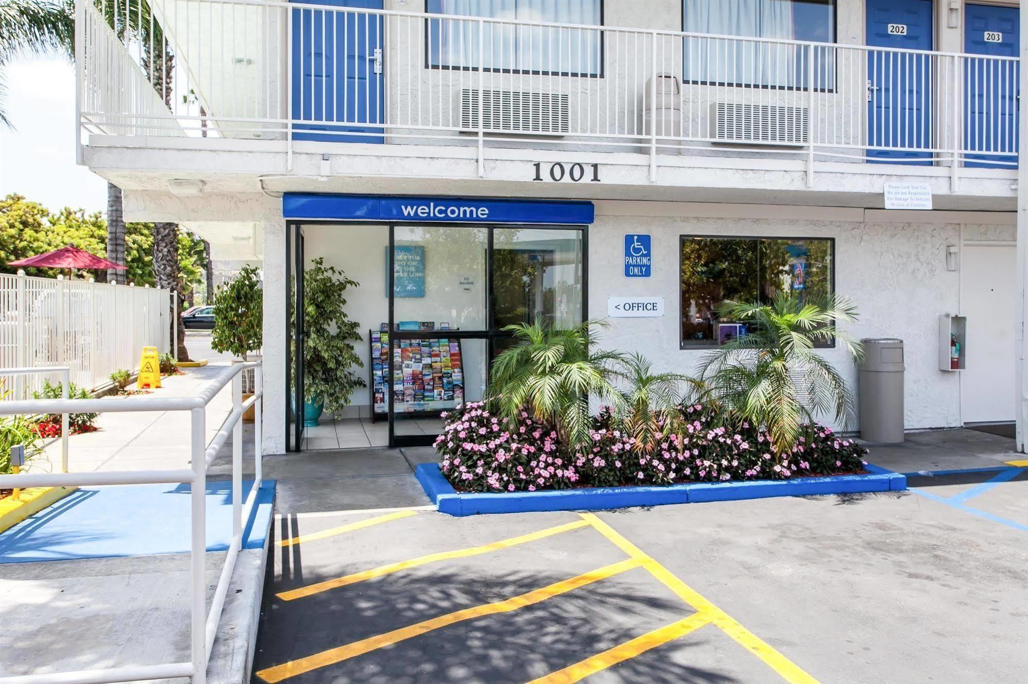 6-rosemead, Ca - Angeles Hotel 2*