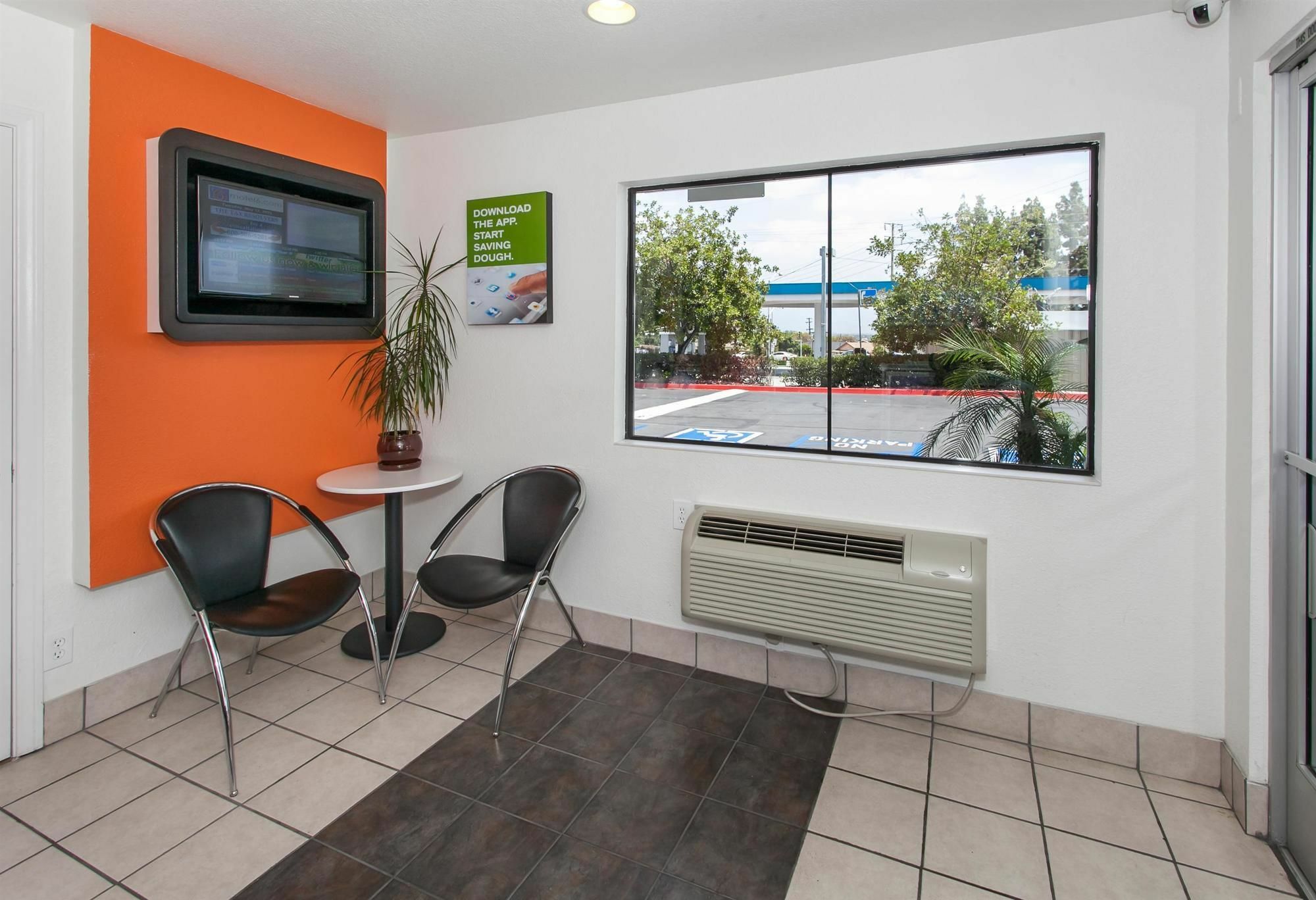 Hotel 6-rosemead, Ca - Angeles