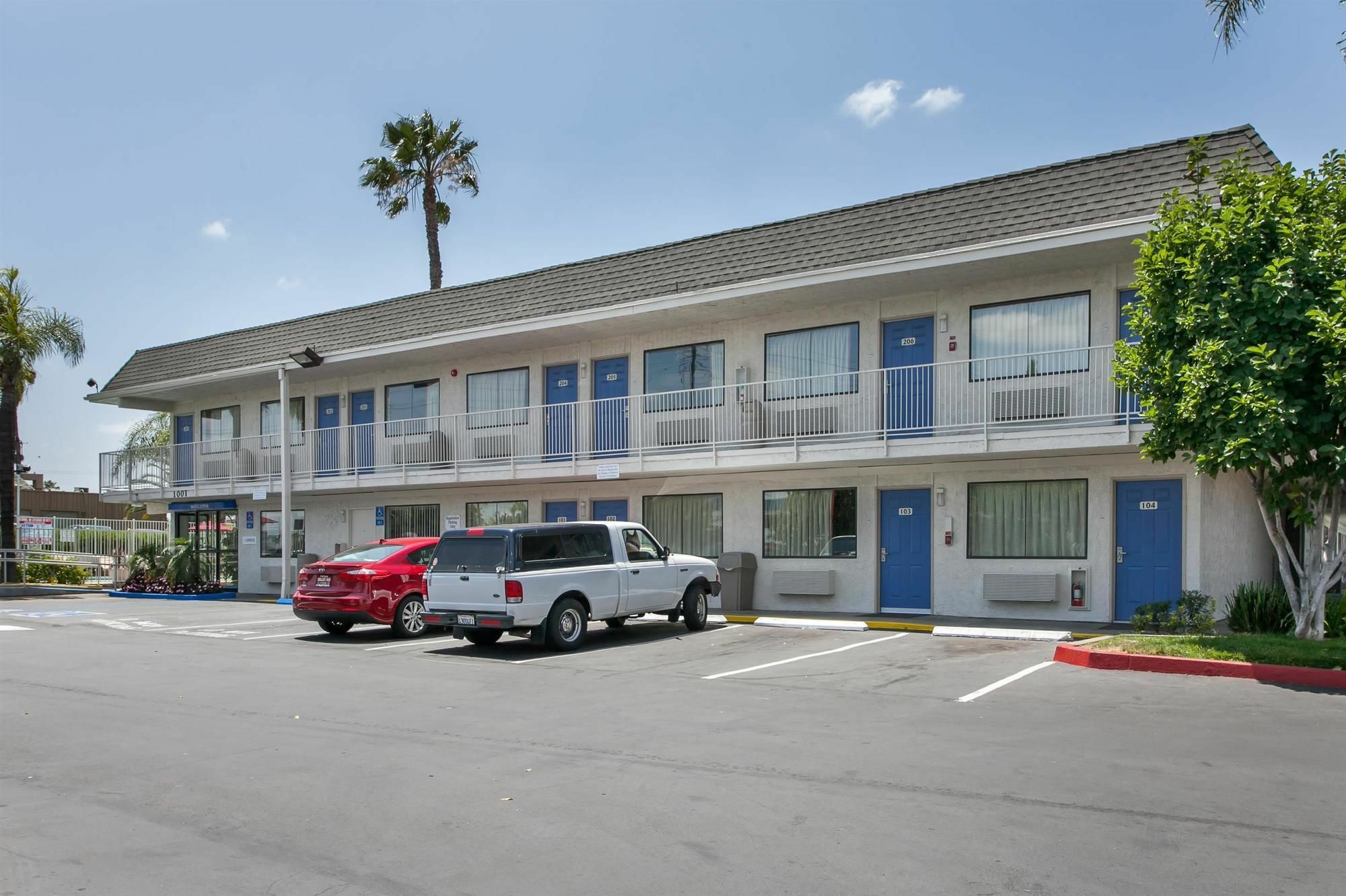 6-rosemead, Ca - Angeles Hotel 2*