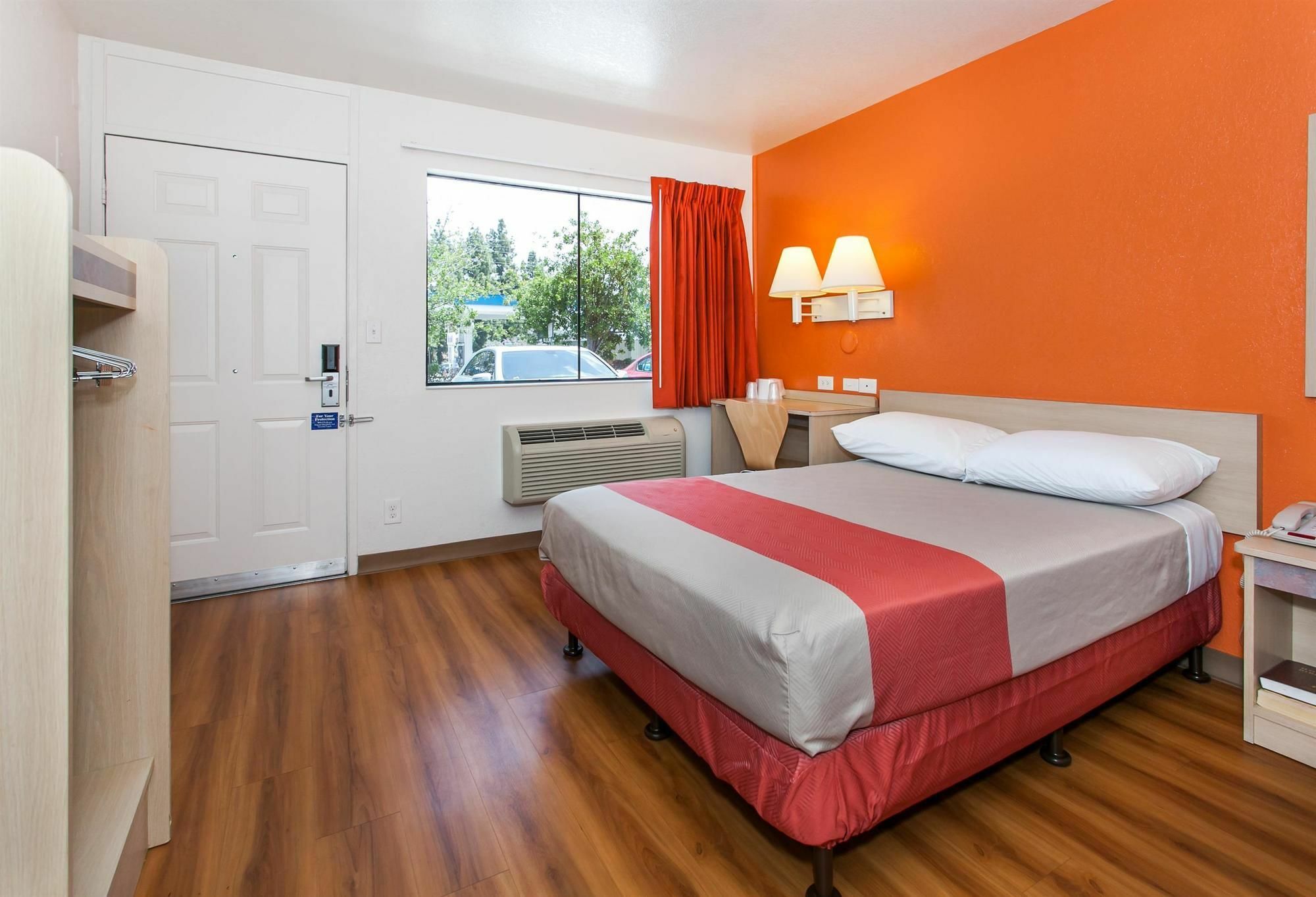 Hotel 6-rosemead, Ca - Angeles Rosemead